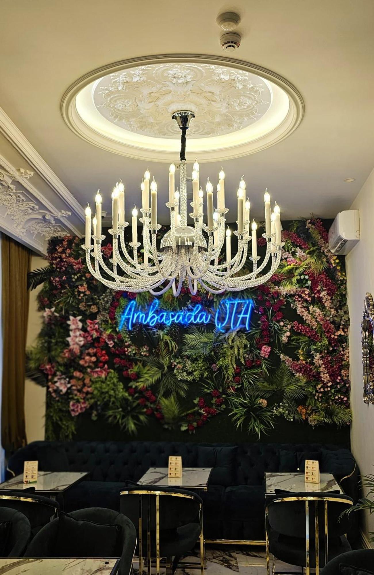 Hotel Ambasada Qta Paskuqan Екстер'єр фото